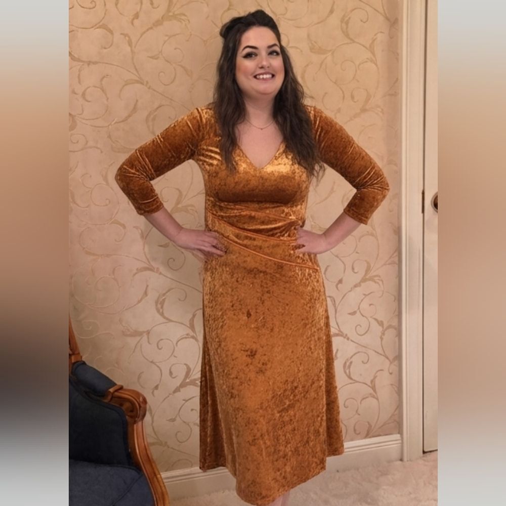 Sold Out - Picture 3 of 11